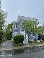 10 Orange St in Amsterdam, NY - Building Photo