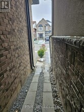 31 Monkton Cir in Brampton, ON - Building Photo - Building Photo