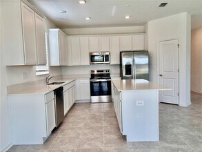 4033 Ambrose Ave in Kissimmee, FL - Building Photo - Building Photo