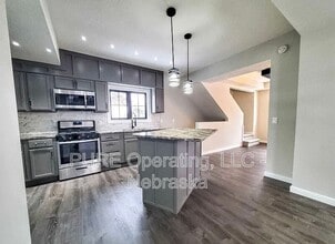 1402 Dorcas St in Omaha, NE - Building Photo - Building Photo