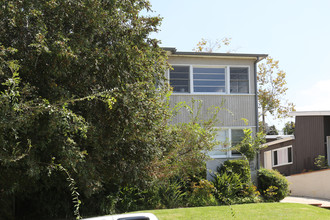 1518-1524 Veteran Ave in Los Angeles, CA - Building Photo - Building Photo