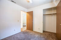 Summer Village Apartments in Chico, CA - Building Photo - Building Photo