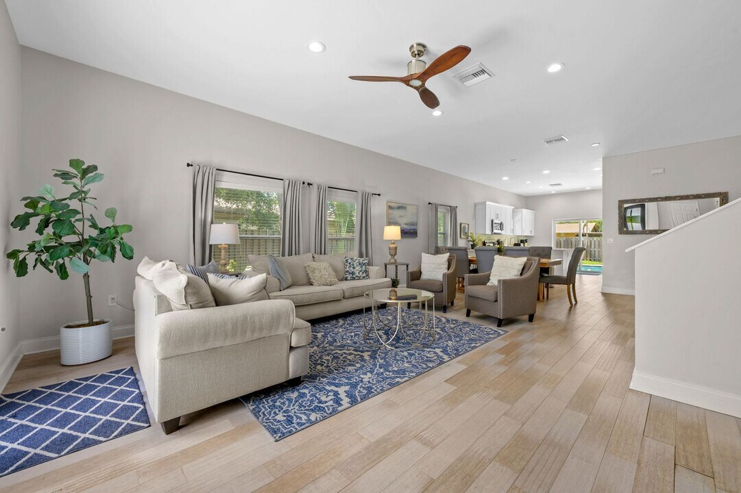 4917 Remington Dr in Sarasota, FL - Building Photo