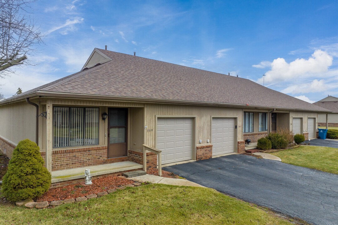 The Villas at Green Meadows in Perrysburg, OH - Building Photo