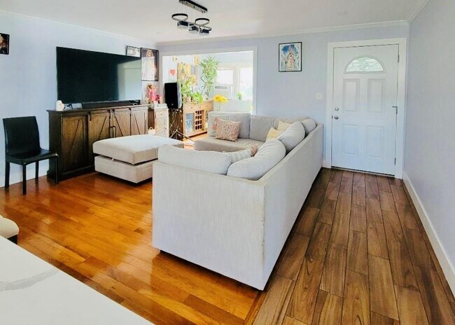 313 Stanley Ave in Mamaroneck, NY - Building Photo - Building Photo