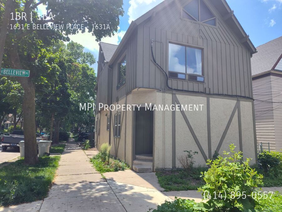 1631 E Belleview Pl in Milwaukee, WI - Building Photo
