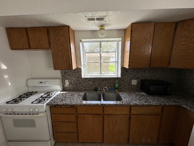 480 E 200 N in Pleasant Grove, UT - Building Photo - Building Photo