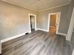 573 Milton St in Toledo, OH - Building Photo - Building Photo