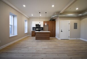 1030 N 48th St in Philadelphia, PA - Building Photo