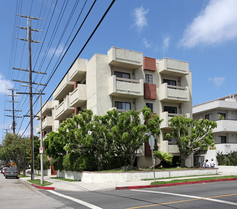 11615 Nebraska Ave in Los Angeles, CA - Building Photo