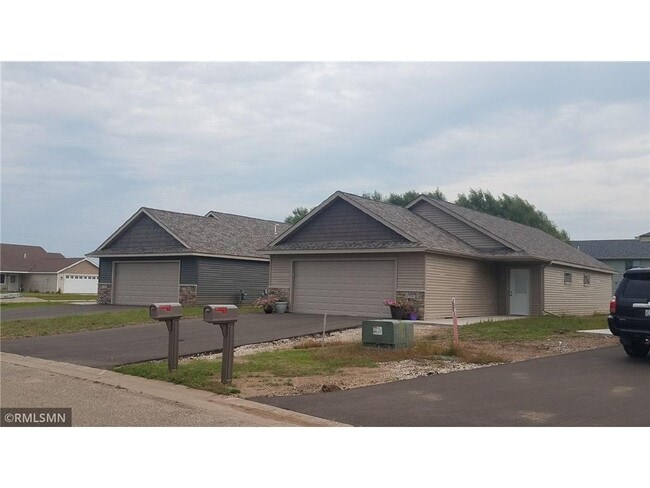 property at 1739 Aspen Ct