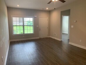 1308 Russell Springs Dr in Lexington, KY - Building Photo - Building Photo