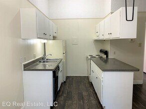 710 W 34th St in Austin, TX - Foto de edificio - Building Photo