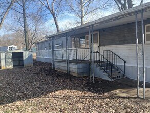 11 Camelot Dr in Danville, IL - Building Photo - Building Photo