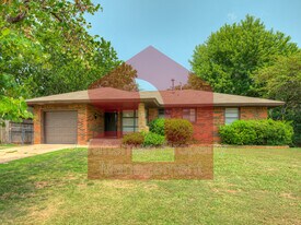 10504 Ridgeview Dr in The Village, OK - Building Photo