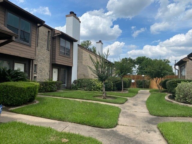 property at 2601 S Braeswood Blvd