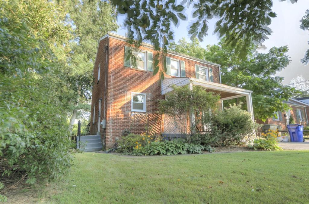 8411 Potomac Ave in College Park, MD - Building Photo