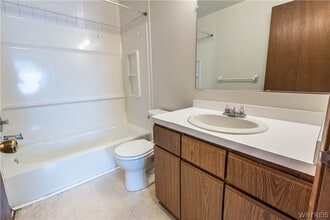 325 Kaymar Dr in Buffalo, NY - Building Photo - Building Photo