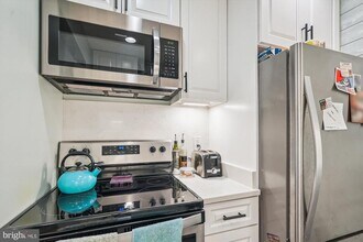 8201 Grubb Rd in Silver Spring, MD - Building Photo - Building Photo
