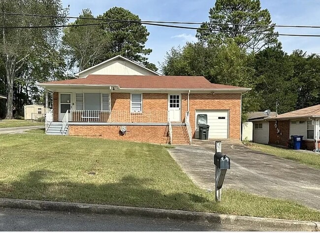 property at 2712 Garvin Rd NW