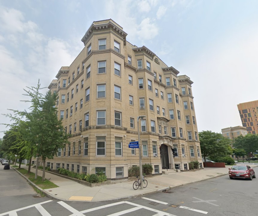 11 Tetlow/14 Palace in Boston, MA - Building Photo