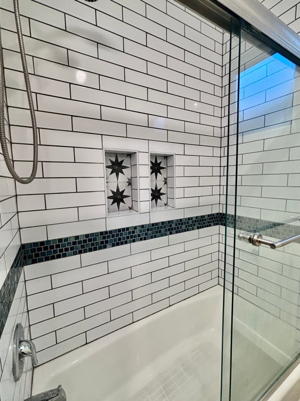 2488 Beachwood Dr in Los Angeles, CA - Building Photo - Building Photo