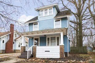 1500 Preston Ave in Akron, OH - Building Photo