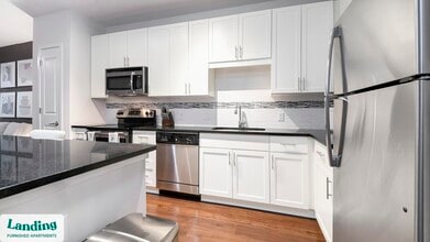 480 N Orange Ave in Orlando, FL - Foto de edificio - Building Photo