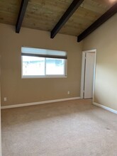 255 S Rengstorff Ave in Mountain View, CA - Building Photo - Building Photo