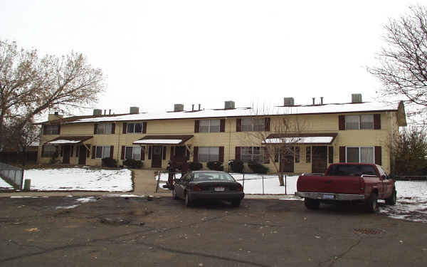 1322 S Coffman St in Longmont, CO - Building Photo