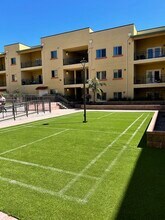 Ocean Street Apartments in Santa Cruz, CA - Foto de edificio - Building Photo
