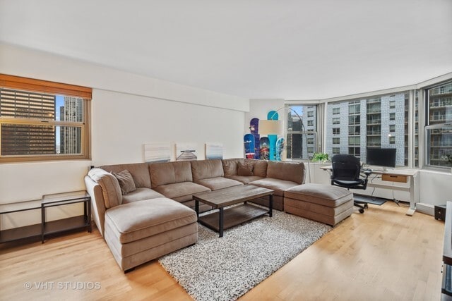 535 N Michigan Ave in Chicago, IL - Foto de edificio - Building Photo