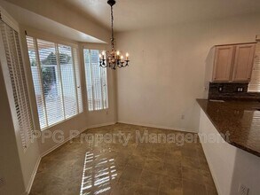 14425 W Parada Dr in Sun City West, AZ - Foto de edificio - Building Photo