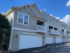 2467 Anna Wy in Elgin, IL - Building Photo - Building Photo