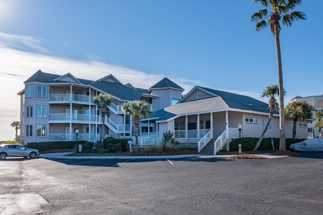 Port O'Call in Isle Of Palms, SC - Building Photo - Building Photo