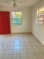 225 NW 23rd Ave, Unit 1/1 Efficiency in Miami, FL - Building Photo