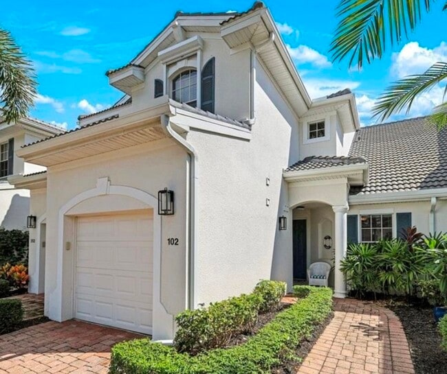 12867 Carrington Cir, Unit 102 in Naples, FL - Building Photo - Building Photo