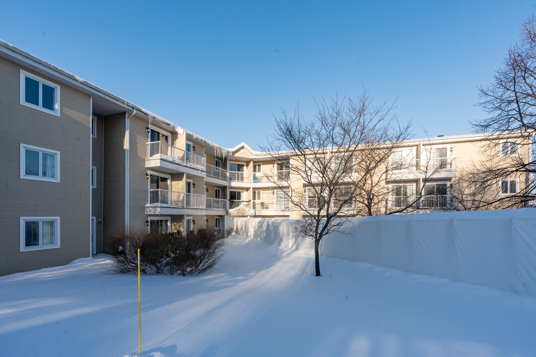 150 Simard St in Lévis, QC - Building Photo