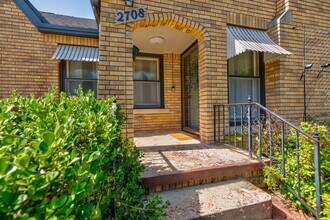 2708 NW 11th St in Oklahoma City, OK - Building Photo - Building Photo
