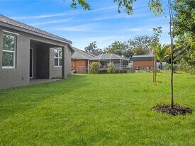 209 SE 26th Ter in Cape Coral, FL - Building Photo