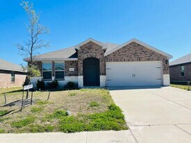 1501 Bridle Dr in Royse City, TX - Building Photo