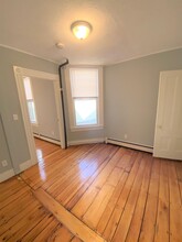 227 Broadway, Unit 7 in Cambridge, MA - Building Photo - Building Photo