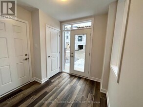 406 Jewelwing Private in Ottawa, ON - Building Photo - Building Photo