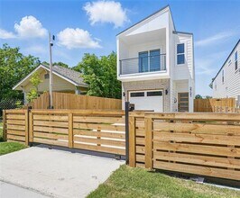 2721 Peabody Ave in Dallas, TX - Building Photo - Building Photo