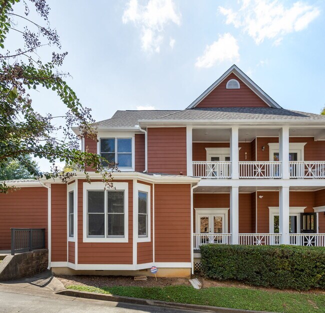 613 Irwin St NE in Atlanta, GA - Building Photo - Building Photo