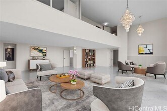 555 University Ave in Honolulu, HI - Foto de edificio - Building Photo