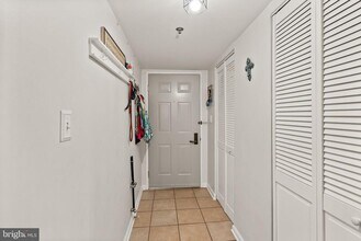 1024 N Utah St in Arlington, VA - Building Photo - Building Photo