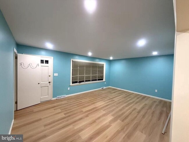 property at 25 Homestead Dr