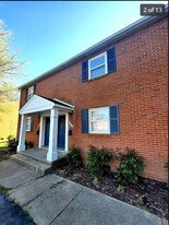 5211 Collindale Rd in Richmond, VA - Building Photo