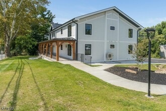 535 St James Ave in Phillipsburg, NJ - Building Photo - Building Photo